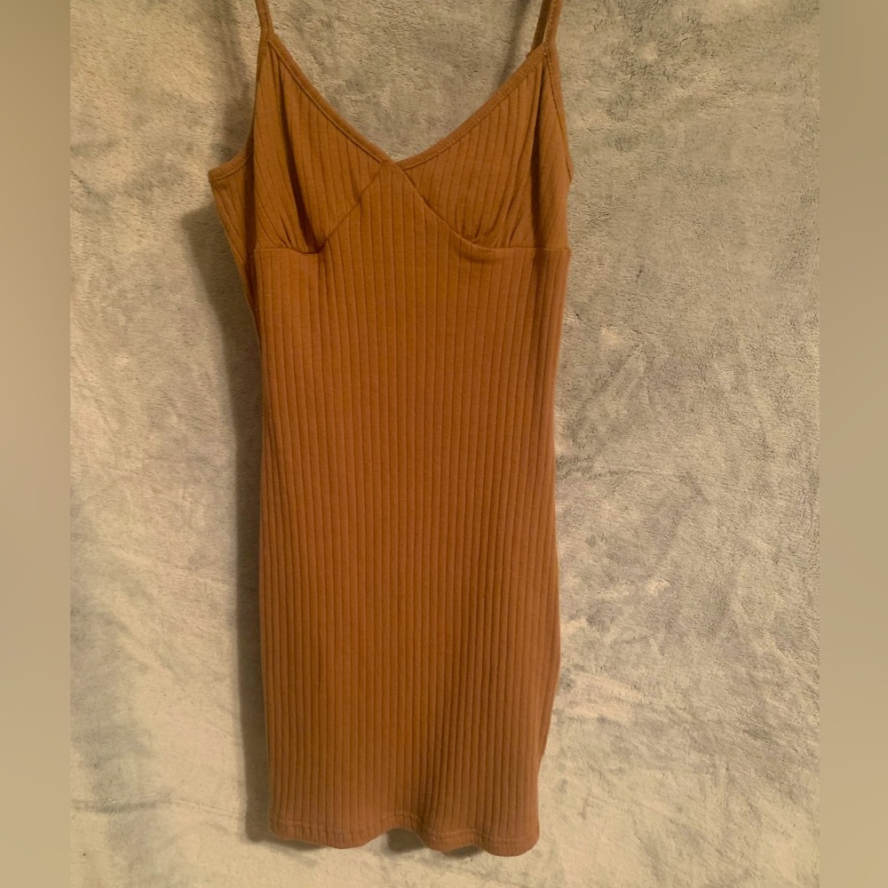 brown dress🐻
